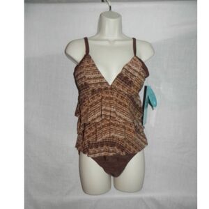It Figures 1pc Swimsuit Size 8 Womens NWT $100